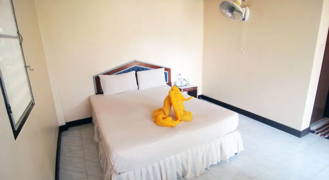 Двухместное бунгало с балконом Lanta Coral Beach Resort