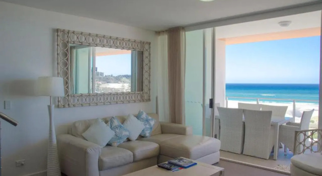 Апартаменты Kirra Surf Apartments