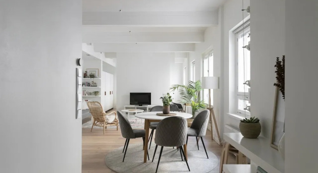 Bright Loft apartment by White Church, Забронировать Апартаменты/квартира Круунунхака Хельсинки, рядом с Парк Эспланады