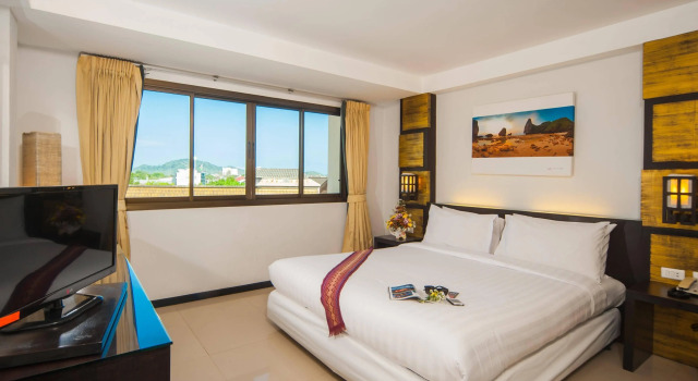 Crystal Inn Phuket