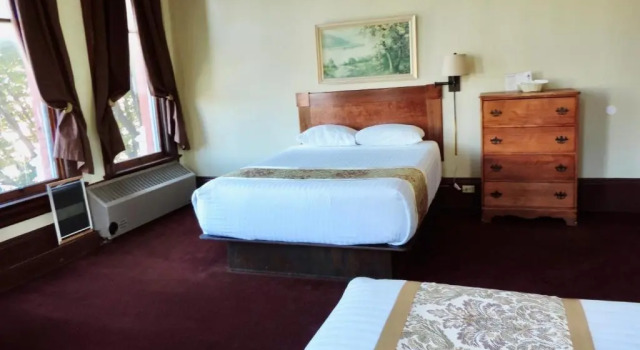 Номер Standard The Monarch Hotel