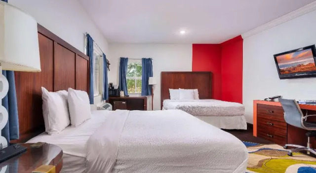 Четырёхместный номер Standard Ramada by Wyndham La Verkin Zion National Park