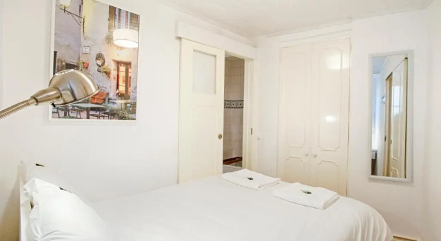 Bmyguest - Mouraria Central Apartment II, Забронировать Апартаменты/квартира Санта-Мария-Майор Лиссабон, рядом с Money Museum