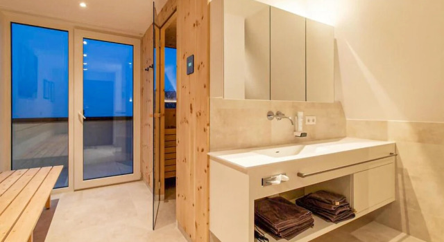 Stunning Apartment in Zams With 2 Bedrooms, Sauna and Wifi, Book Apartment Zams Inntal