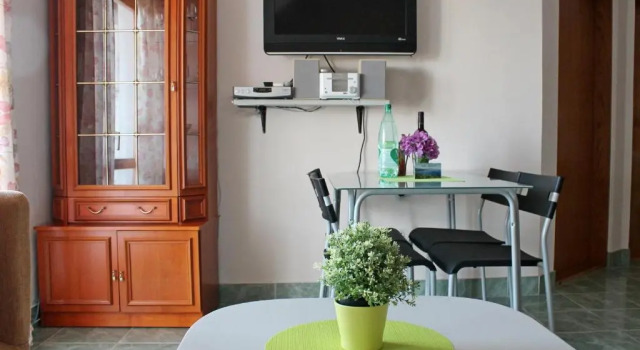Апартаменты с 2 комнатами с видом на море Apartments Villa Milna 2