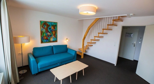 Полулюкс Hotel Njord