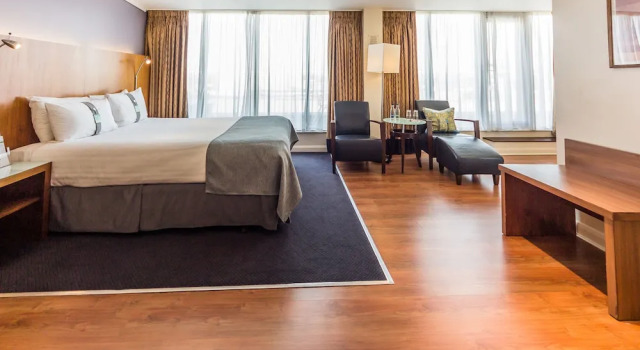 Двухместный номер Premium с балконом и с видом на Камден Holiday Inn London Camden Lock by IHG
