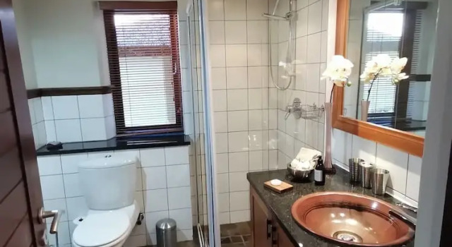 Апартаменты Paradise Cove Country House