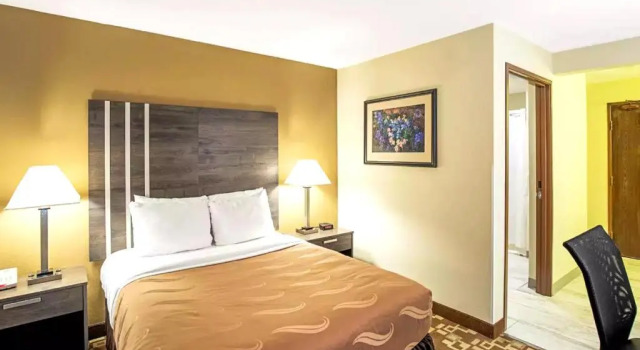 Двухместный номер Standard Norwood Inn & Suites Milwaukee