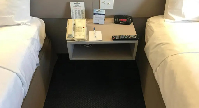 Четырёхместный номер Standard Microtel Inn By Wyndham Louisville East