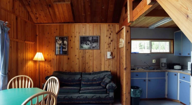 Becker's Lodge Bowron Lake Adventures Resort, Prenota Resort Wells Canada