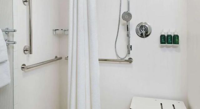 Четырёхместный номер Standard Sonesta Select Boston Danvers