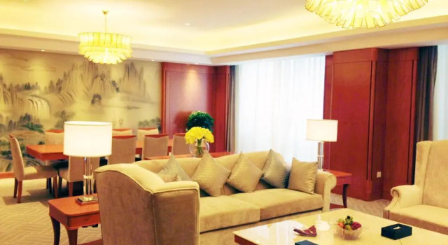 Люкс Superior Huaguoshan Hotel