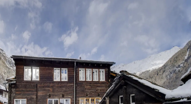 Haus Kirchplatz 4 by Zermatt Premium Apartments