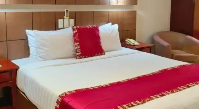 Номер Premier The Pinnacle Hotel and Suites