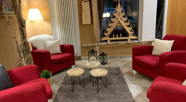 Berghotel Drei Brüder Höhe, Забронировать Отель Отели Ore Mountains с бассейном, Бассейн