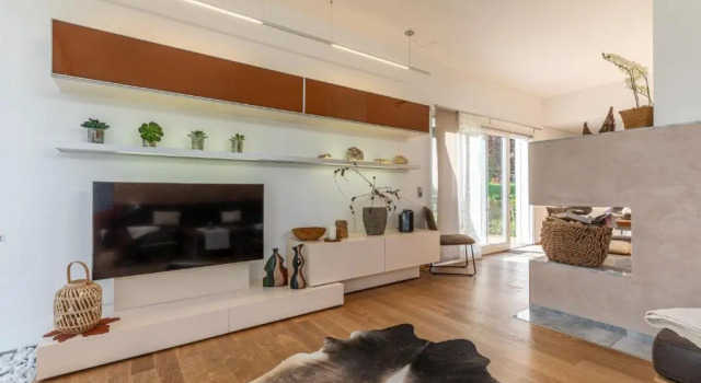 Ferienhaus Bergpanorama mit Sauna & großem Garten, Забронировать Отель Флаттах 