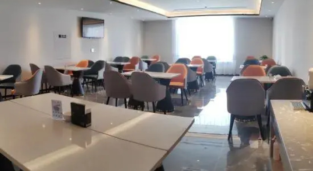 Duolan Premium Hotel, Buchen Sie Hotel Hotels in Badanjilin mit Parkplatz, Parkplätze