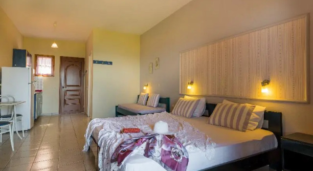 Студия с балконом Kavos Psarou Studios & Apartments