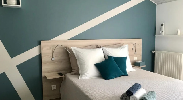 Le Chiron de la Roche, Rezerwuj Hotel La Verrie 