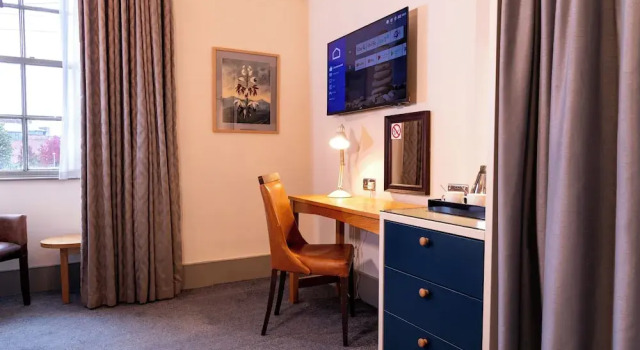 Двухместный номер Standard с красивым видом из окна Pen and Parchment by Greene King Inns