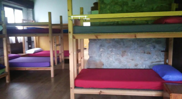 Кровать в общем номере Albergue Otardi Landa Aterpetxea - Hostel