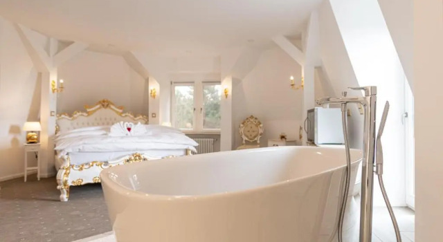 Люкс с балконом Schloss Breitenfeld Hotel & Tagung