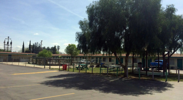 Country Inn Motel, Rezervați Motel Bakersfield 
