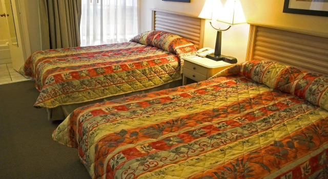 Baymont Inn & Suites Tampa Near Busch Gardens, Забронировать Отель Отели Тампа 3 звезды, рядом с Скайрайд, 3*