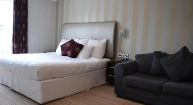 Семейный номер Standard Cliff Hotel