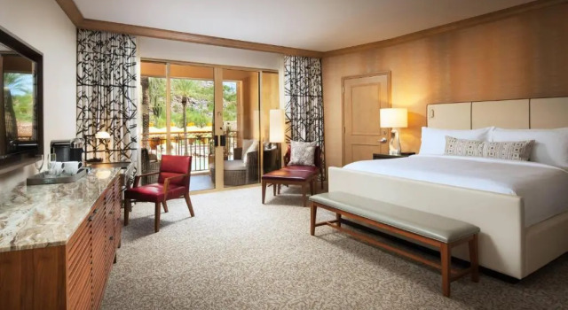 Двухместный номер Standard с балконом The Canyon Suites at The Phoenician, Luxury Collection