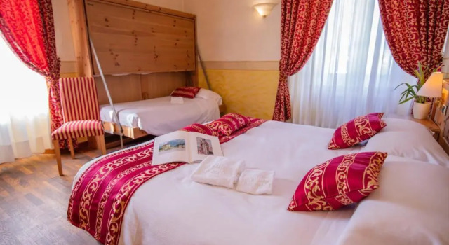 Трёхместный номер Hotel Villa Imperina