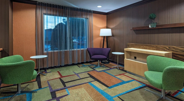 Fairfield Inn & Suites by Marriott Lawton, Buchen Sie Hotel Lawton Oklahoma