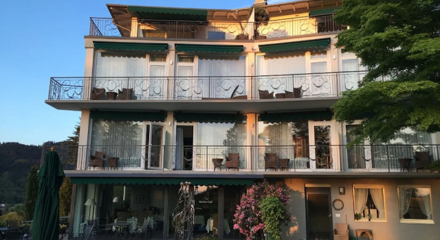 Hotel Schlossberg, Book Hotel Badenweiler Markgräflerland