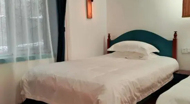 Семейный люкс Lushan Yunzui Shanfang B&B (Lushan Mountain Branch)
