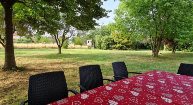 Апартаменты CHEZ BARNIE favoloso appartamento privato in villa