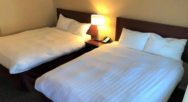 Четырёхместный номер Standard Revelstoke Lodge