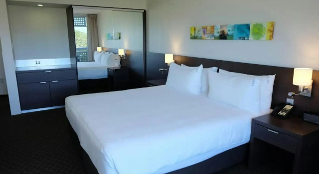 Двухместный номер Standard Cairns Harbourside Hotel
