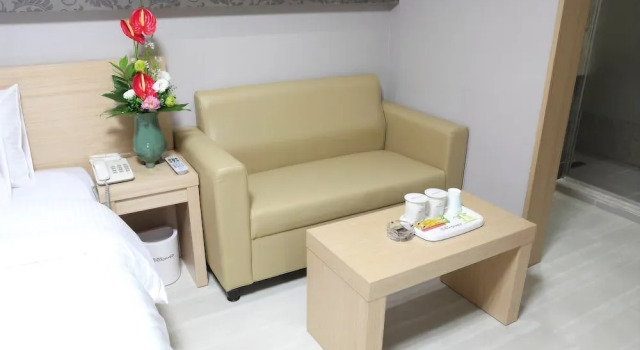 Suwon Hotel Como, Забронировать Отель Сувон Кёнгидо, рядом с Hyowon Park