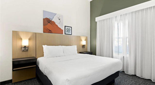 Двухместный люкс Spark by Hilton Panama City Beach