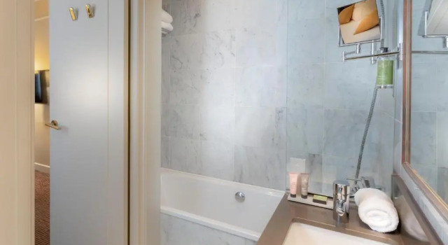 Номер Prestige Hôtel Du Bois Champs-Elysées