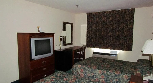 Western Inn & Suites Hampton, Boek Hotel Hotels in Georgia met parkeren, Parkeren
