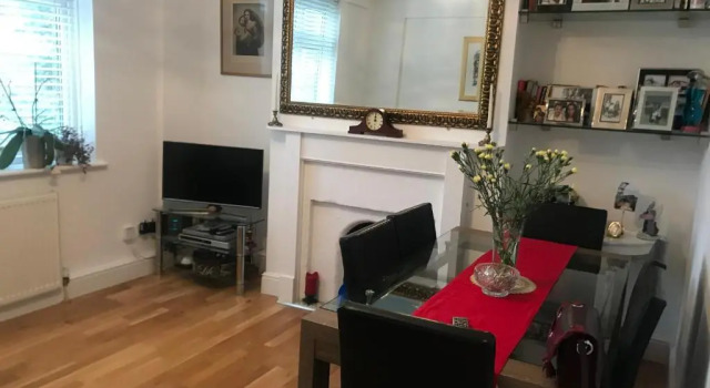 Bright Balham Apartment, Забронировать Апартаменты/квартира Отели Лондона с парковкой, рядом с Лондонский музей швейных машин, Парковка