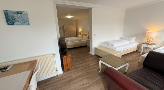 Трёхместный номер Comfort c 1 комнатой Landhotel Franck Garni