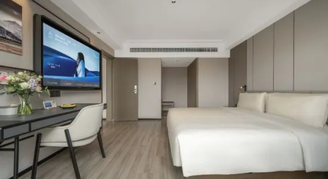 Люкс Superior Atour Hotel Tai Koo Li Riverside Chengdu
