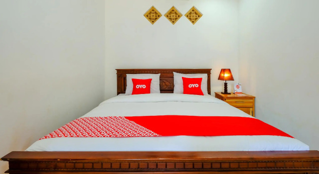 Двухместный номер Deluxe с балконом и с красивым видом из окна Kuta Circle Homestay