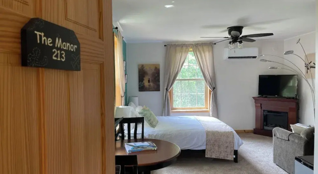 Номер Comfort Deer Creek Winery at Brooks Estate