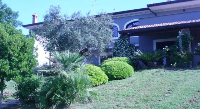 Casale Nido dellAquila, Prenota Hotel Castel Campagnano Campania