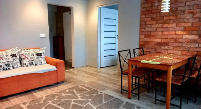 Modern Studio 9
