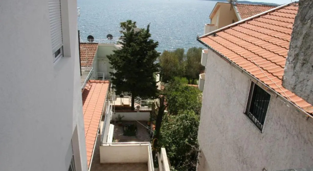 Апартаменты с 2 комнатами с балконом и с видом на море Sea View Apartments